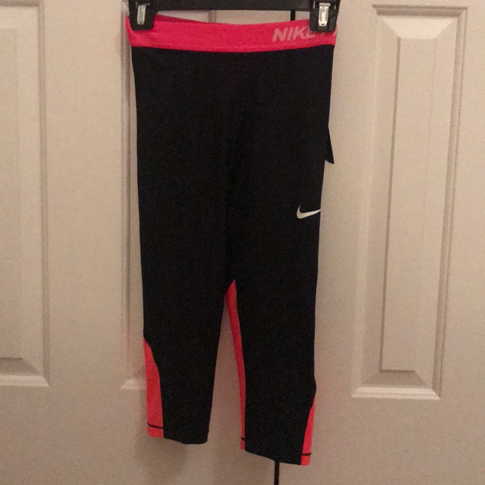 Nike pro athletic leggings girls Large Dr-fit